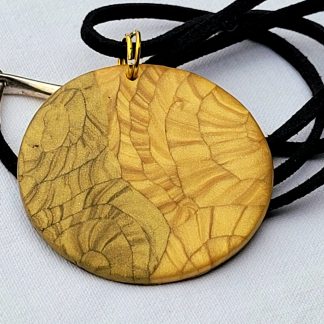 Bijou de créateur, un pendentif fait main tout en or, une pièce unique originale